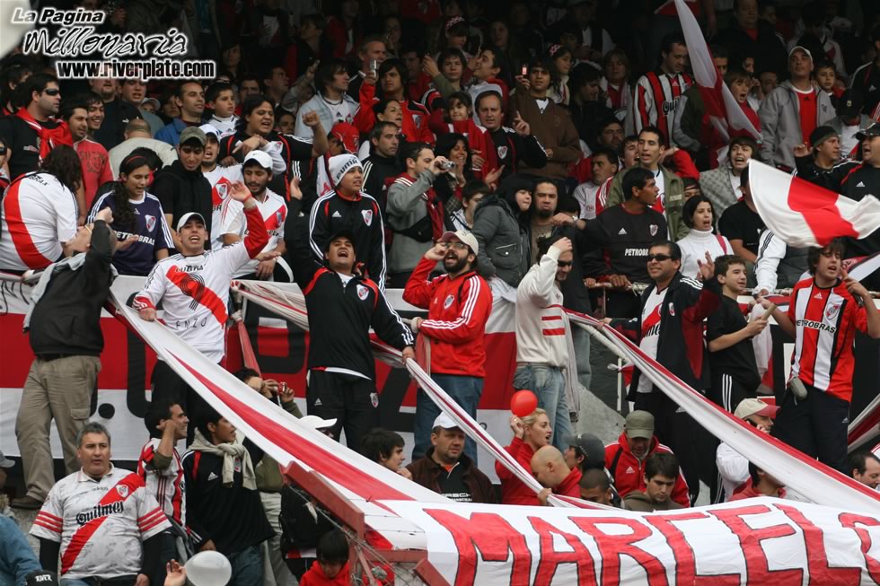 River Plate vs Olimpo (CL 2008) 19